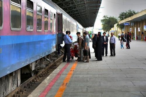 تأخیر 134 ساعتی قطارهای مسافری خط تبریز در بلاک کرج