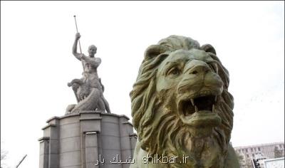 شیرهای فعلی میدان حر قدمت تاریخی ندارند