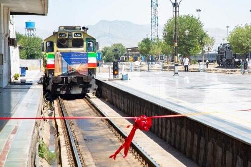 اولین قطار کانتینری قزاقستان از ایستگاه تهران عازم اروپا شد