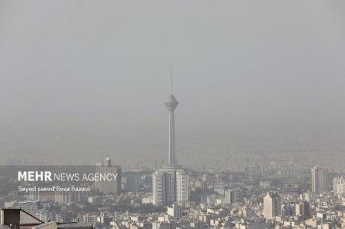 هوای تهران آلوده است