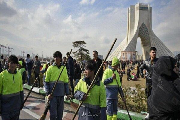 پاکیزگی و نظافت محیط در طول مسیر مراسم خاکسپاری در تهران