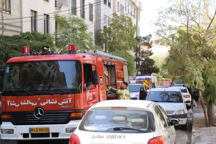 حریق ساختمان مسکونی در مرزداران 18 نفر نجات یافتند