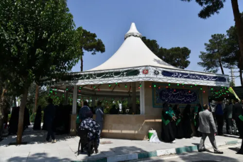 عطرچای رضوی در تهران پیچید