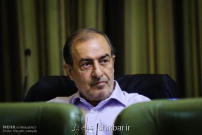 انتقاد از صف های طولانی مردم در دفاتر خدمات الكترونیك