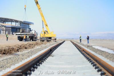 عملیات ریل گذاری راه آهن چابهار-زاهدان شروع شد